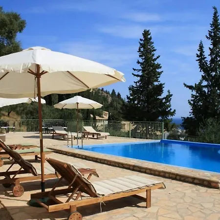 Lefkas Petra Áyios Nikítas